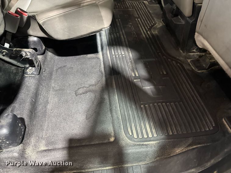 image for item DV4202 2017 Ford F450 Super Duty XL Crew Cab utility / service truck