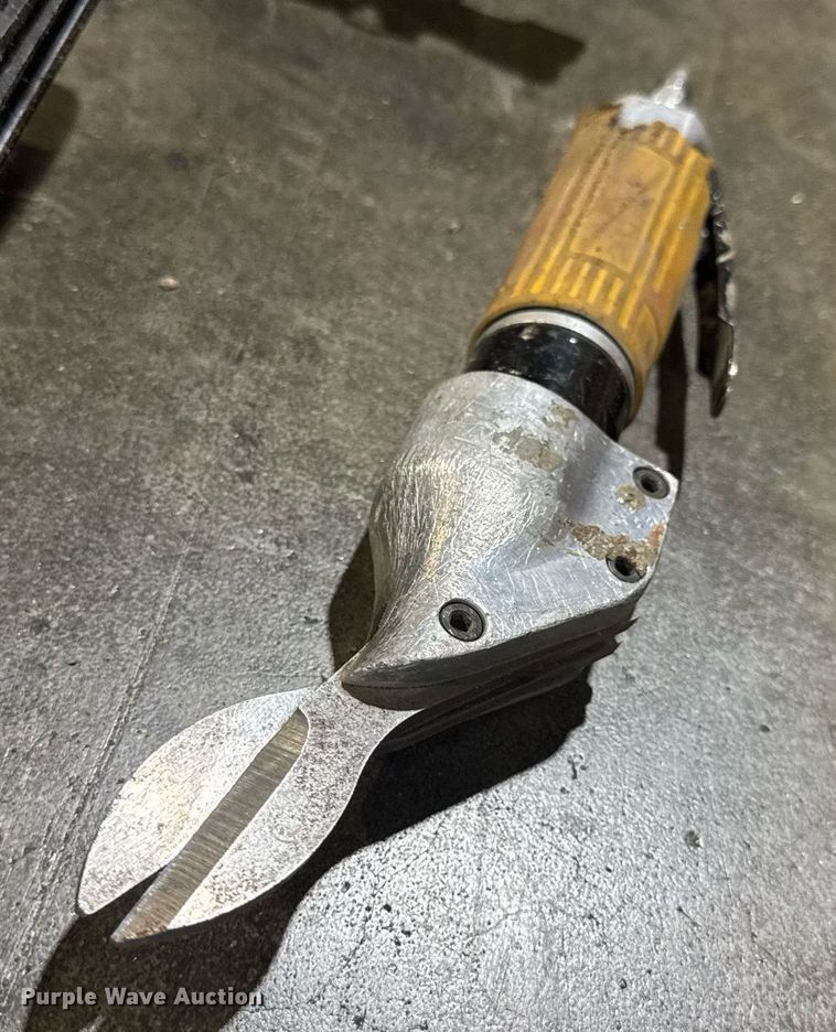 image for item DV4203 Tools