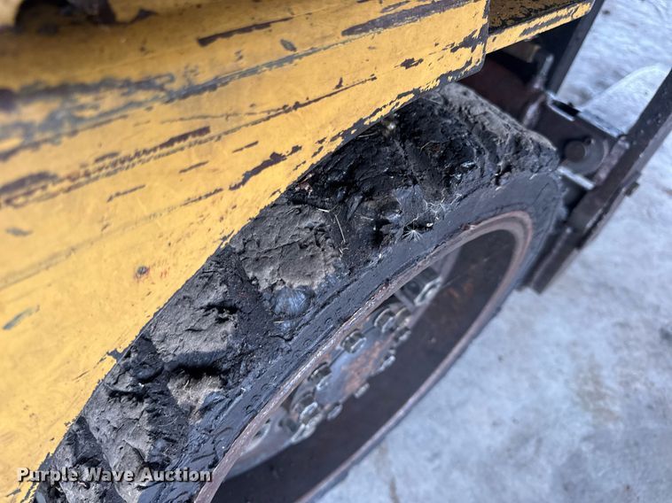 image for item DV4211 1996 Caterpillar GC30 forklift