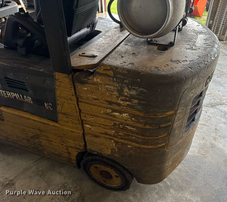 image for item DV4211 1996 Caterpillar GC30 forklift