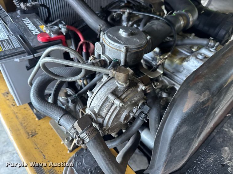 image for item DV4211 1996 Caterpillar GC30 forklift