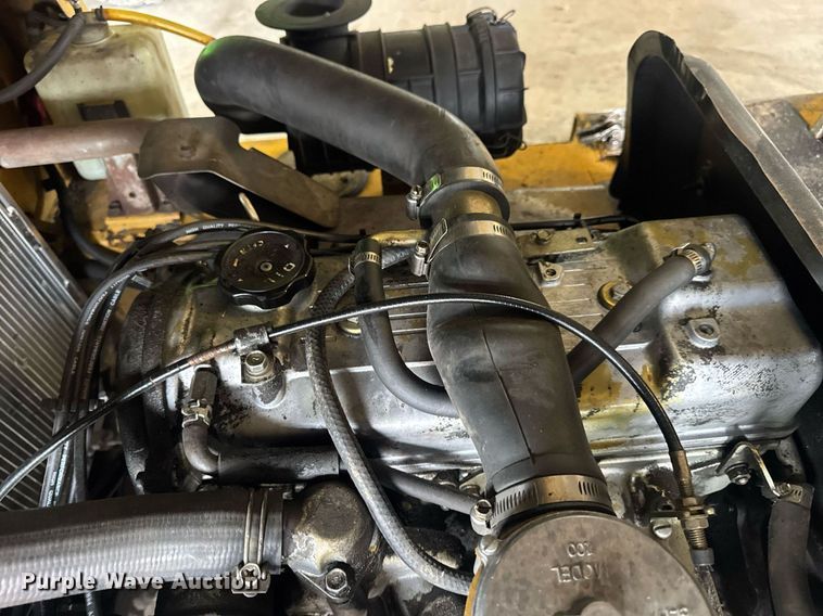 image for item DV4211 1996 Caterpillar GC30 forklift