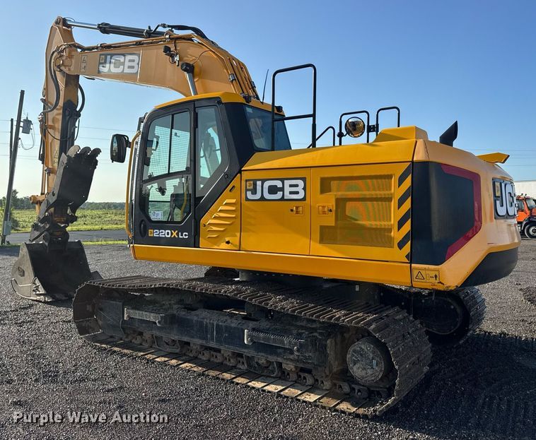 image for item DV4212 2023 JCB 220XLC excavator