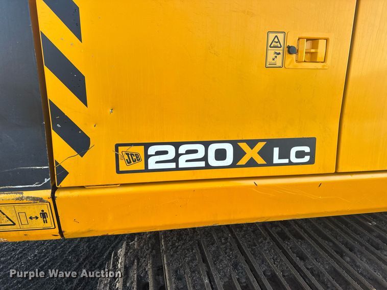image for item DV4212 2023 JCB 220XLC excavator
