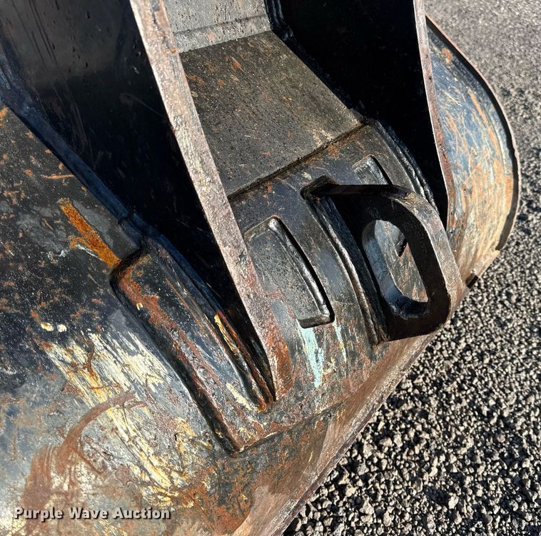 image for item DV4212 2023 JCB 220XLC excavator