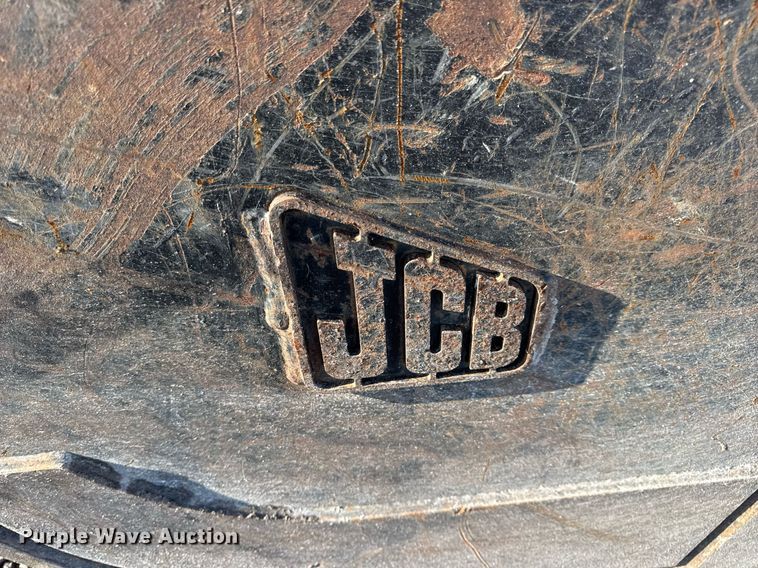 image for item DV4212 2023 JCB 220XLC excavator