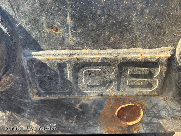 image for item DV4212 2023 JCB 220XLC excavator