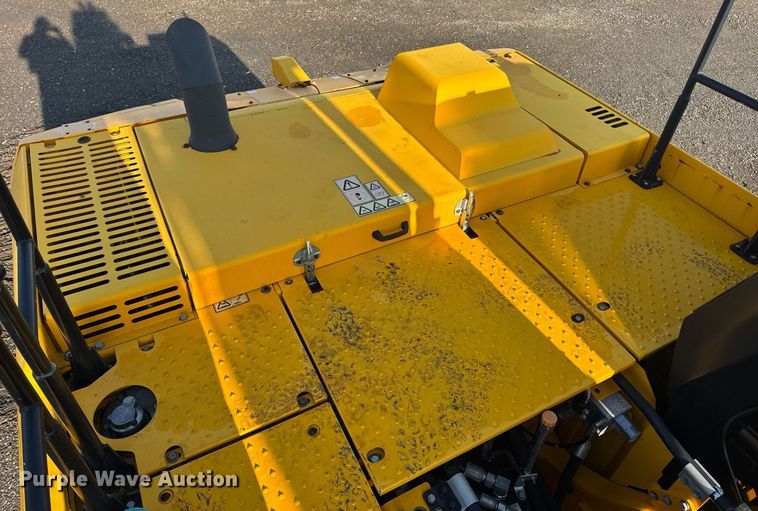 image for item DV4212 2023 JCB 220XLC excavator