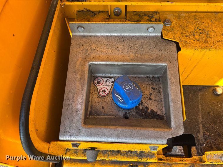 image for item DV4212 2023 JCB 220XLC excavator