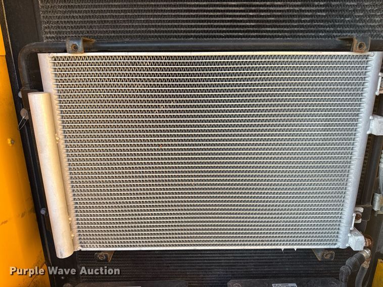 image for item DV4212 2023 JCB 220XLC excavator