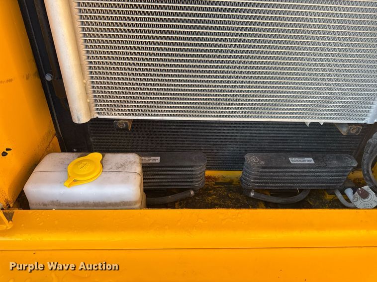 image for item DV4212 2023 JCB 220XLC excavator