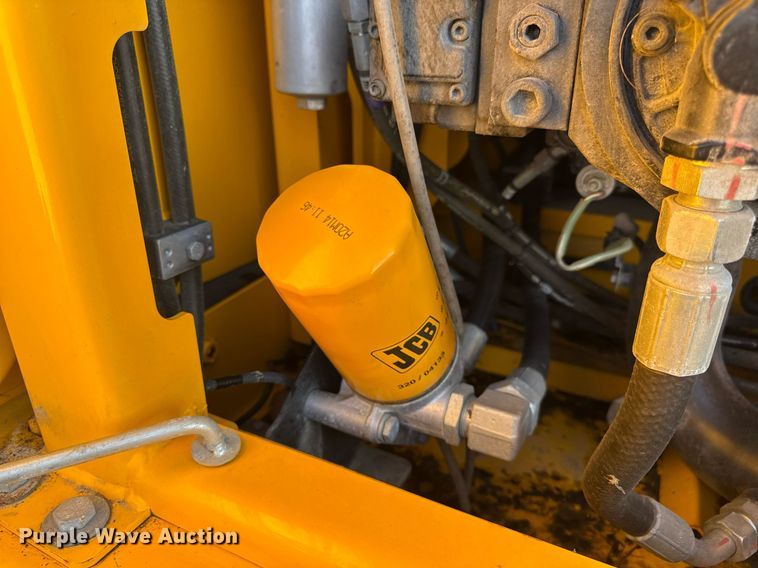 image for item DV4212 2023 JCB 220XLC excavator