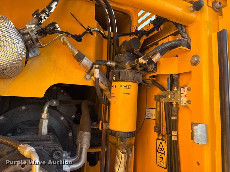 image for item DV4212 2023 JCB 220XLC excavator