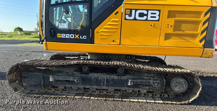image for item DV4212 2023 JCB 220XLC excavator