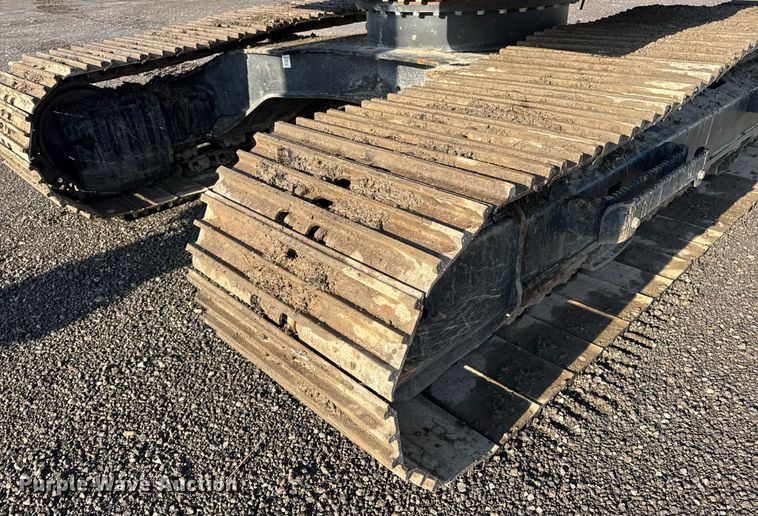 image for item DV4212 2023 JCB 220XLC excavator