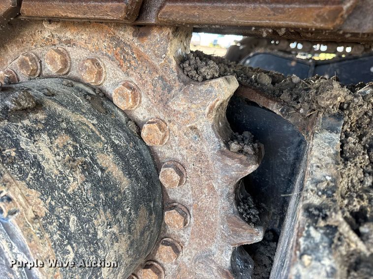 image for item DV4212 2023 JCB 220XLC excavator