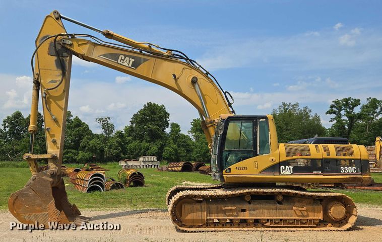 image for item DW7059 2005 Caterpillar  330C L excavator