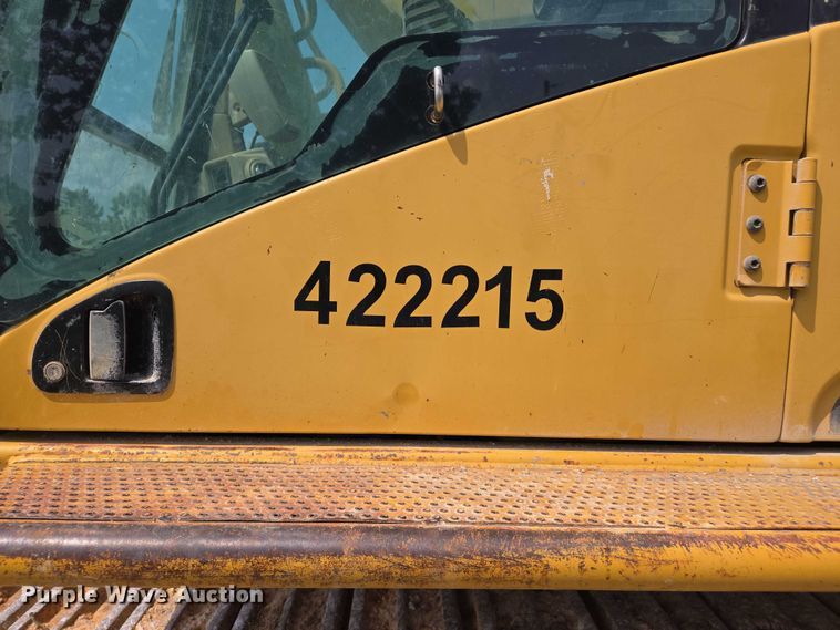 image for item DW7059 2005 Caterpillar  330C L excavator