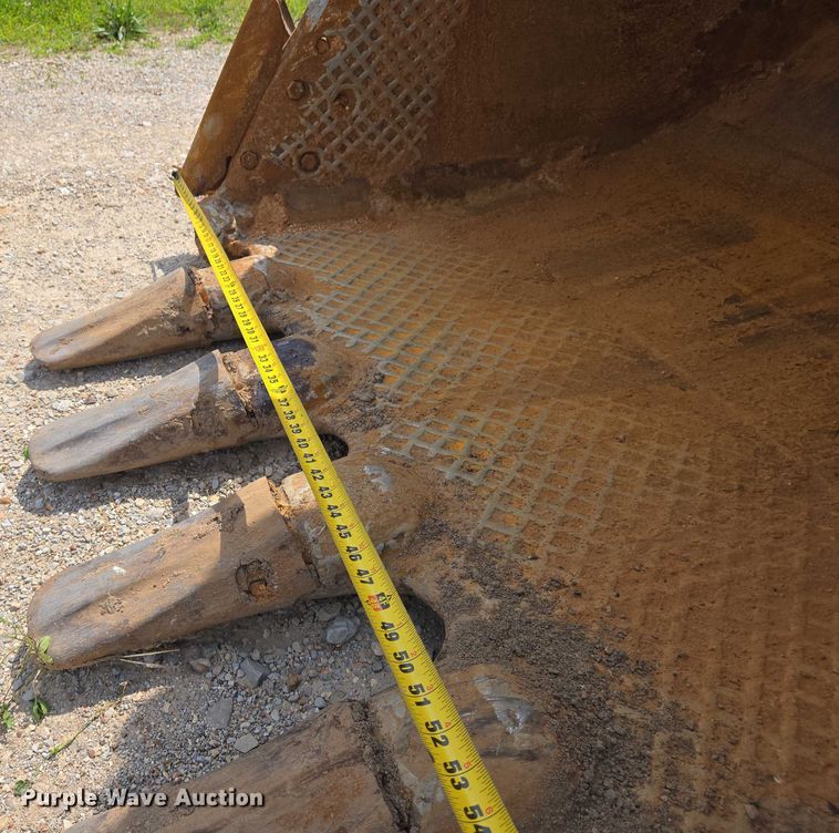 image for item DW7059 2005 Caterpillar  330C L excavator