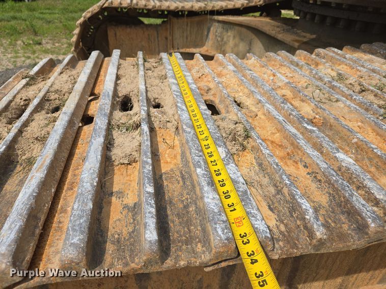 image for item DW7059 2005 Caterpillar  330C L excavator