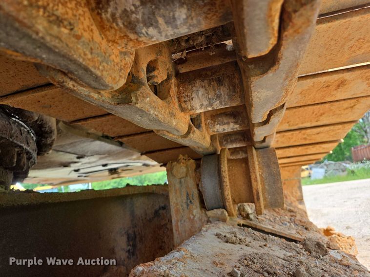 image for item DW7059 2005 Caterpillar  330C L excavator