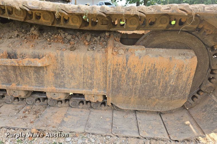 image for item DW7059 2005 Caterpillar  330C L excavator