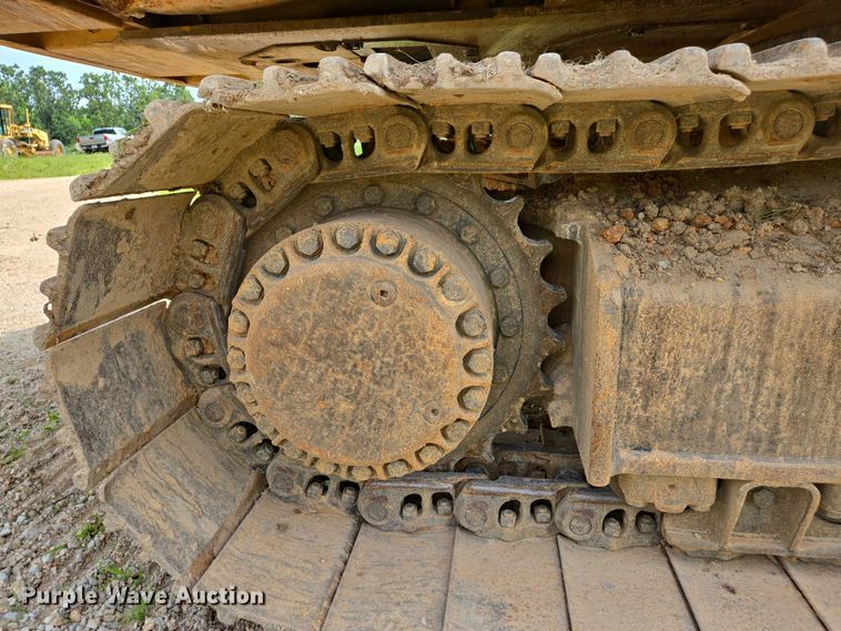 image for item DW7059 2005 Caterpillar  330C L excavator