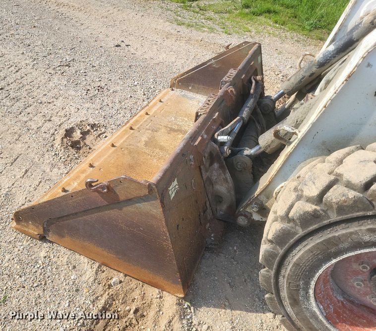 image for item DW7061 2009 Bobcat S250 skid steer loader