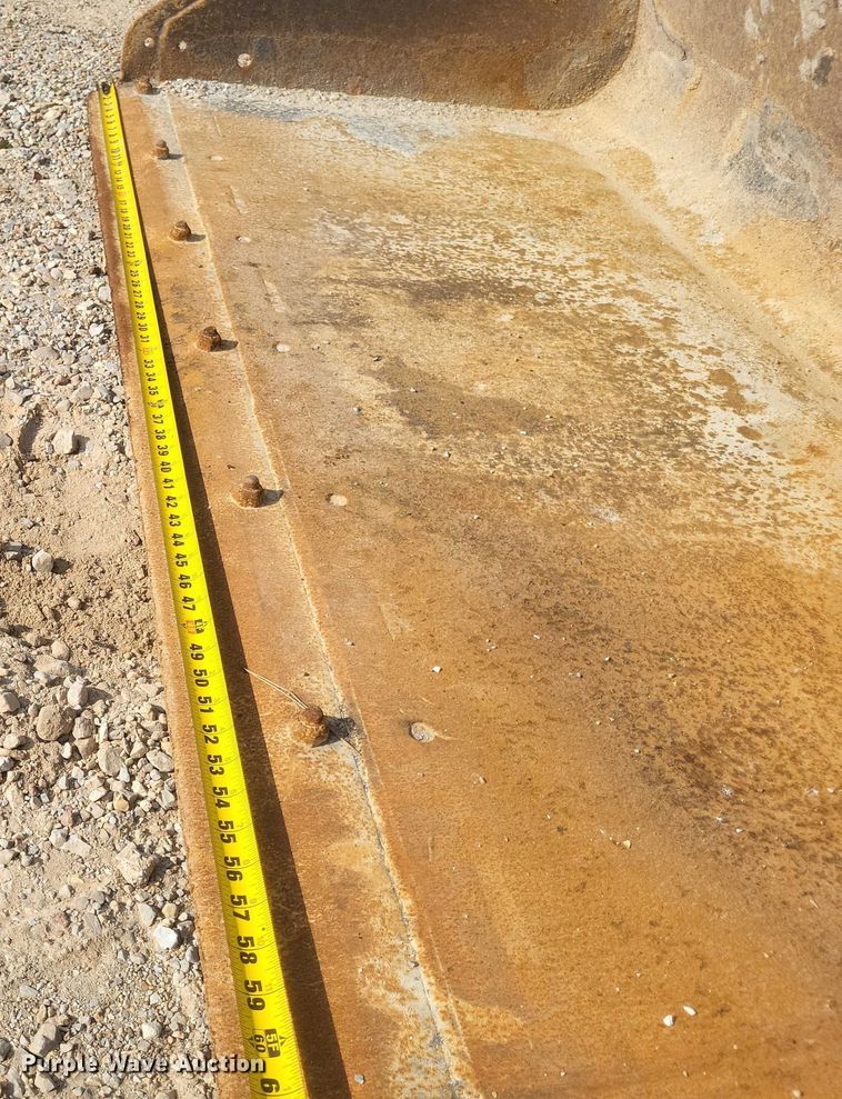 image for item DW7061 2009 Bobcat S250 skid steer loader