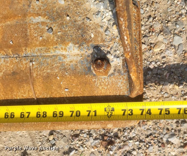 image for item DW7061 2009 Bobcat S250 skid steer loader