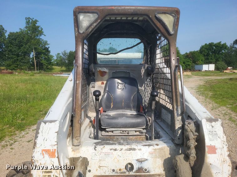 image for item DW7061 2009 Bobcat S250 skid steer loader