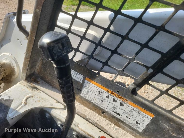 image for item DW7061 2009 Bobcat S250 skid steer loader