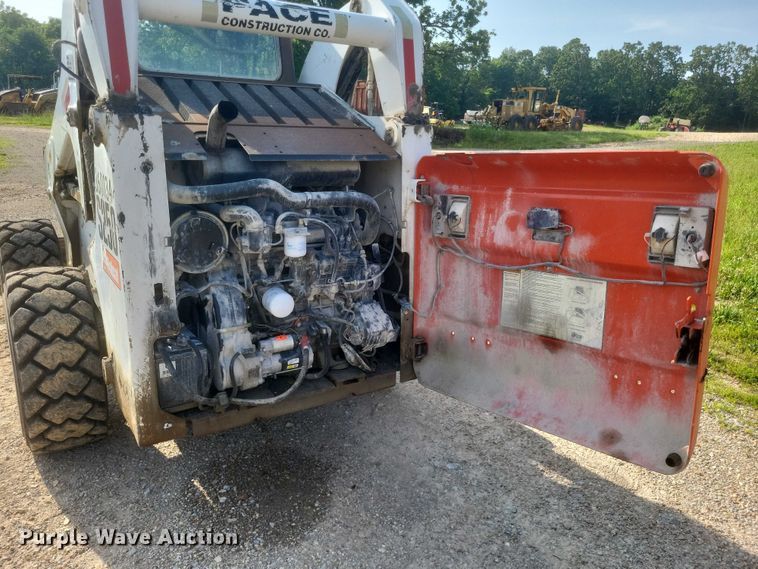 image for item DW7061 2009 Bobcat S250 skid steer loader