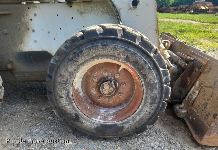 image for item DW7061 2009 Bobcat S250 skid steer loader