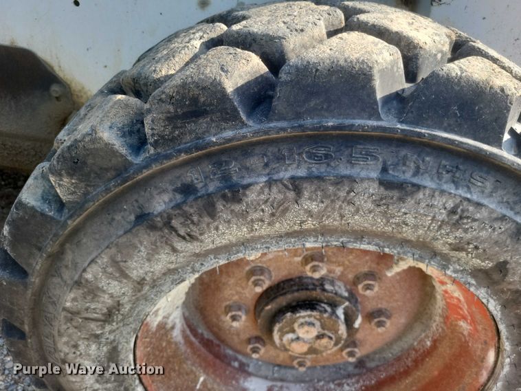 image for item DW7061 2009 Bobcat S250 skid steer loader