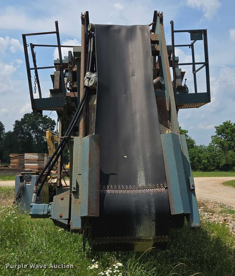 image for item DW7069 Power screen Turbo Chieftain 1200 screening plant