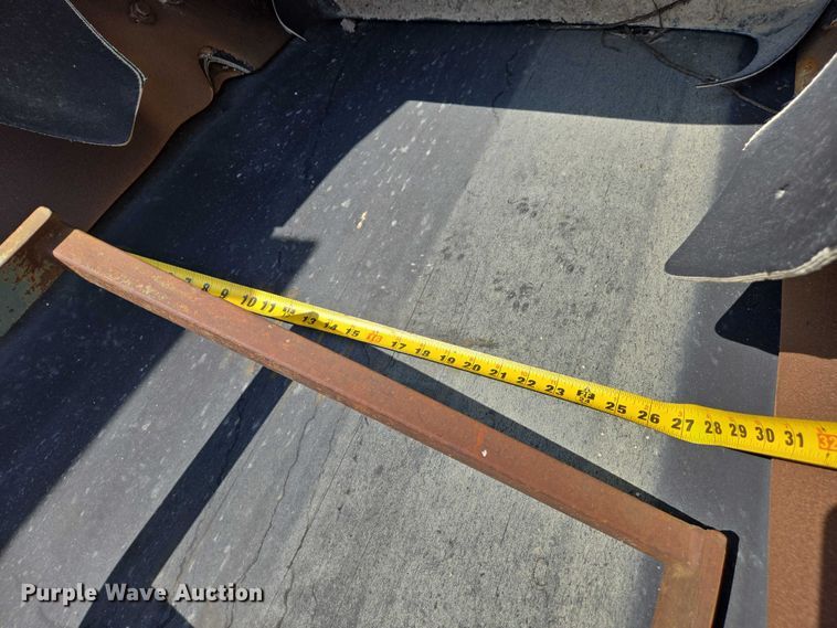 image for item DW7069 Power screen Turbo Chieftain 1200 screening plant