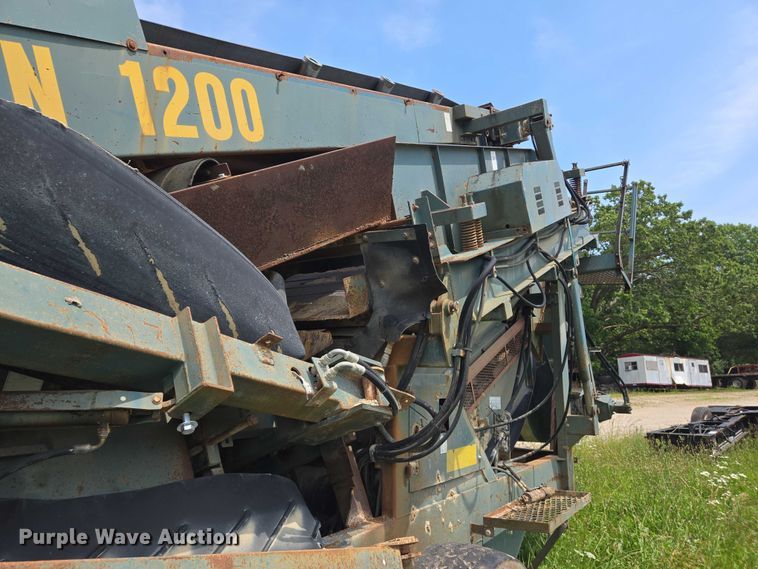 image for item DW7069 Power screen Turbo Chieftain 1200 screening plant