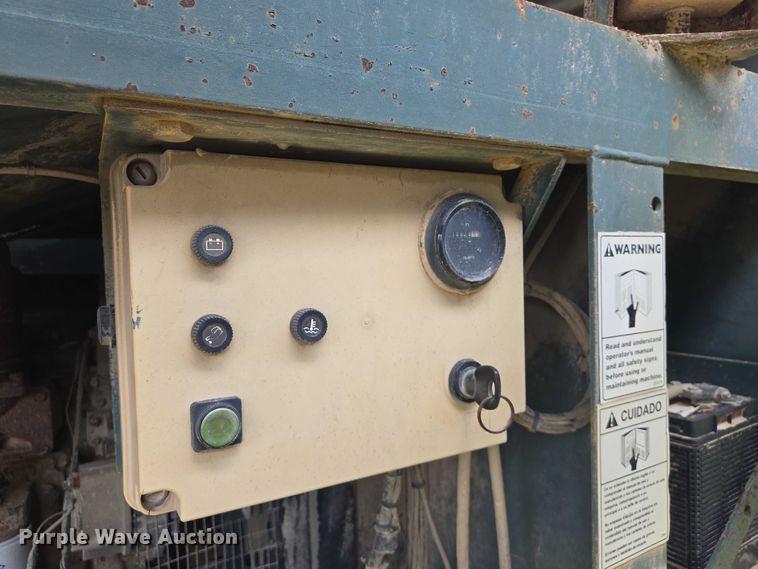 image for item DW7069 Power screen Turbo Chieftain 1200 screening plant