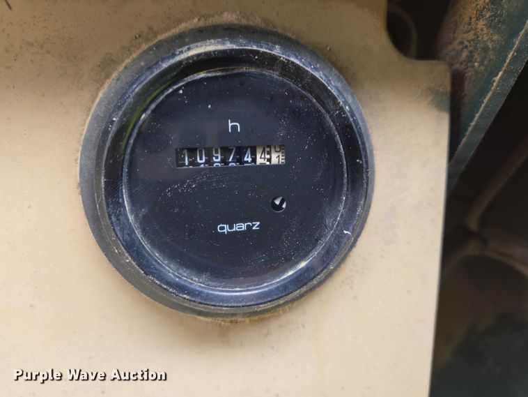 image for item DW7069 Power screen Turbo Chieftain 1200 screening plant