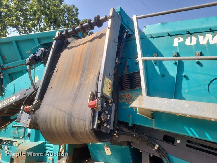 image for item DW7073 2017 Powerscreen Warrior 1800 screening plant