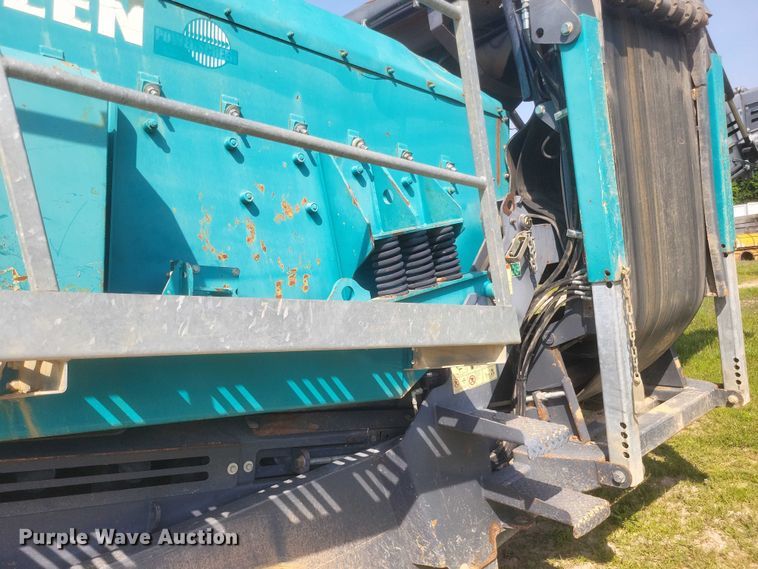 image for item DW7073 2017 Powerscreen Warrior 1800 screening plant