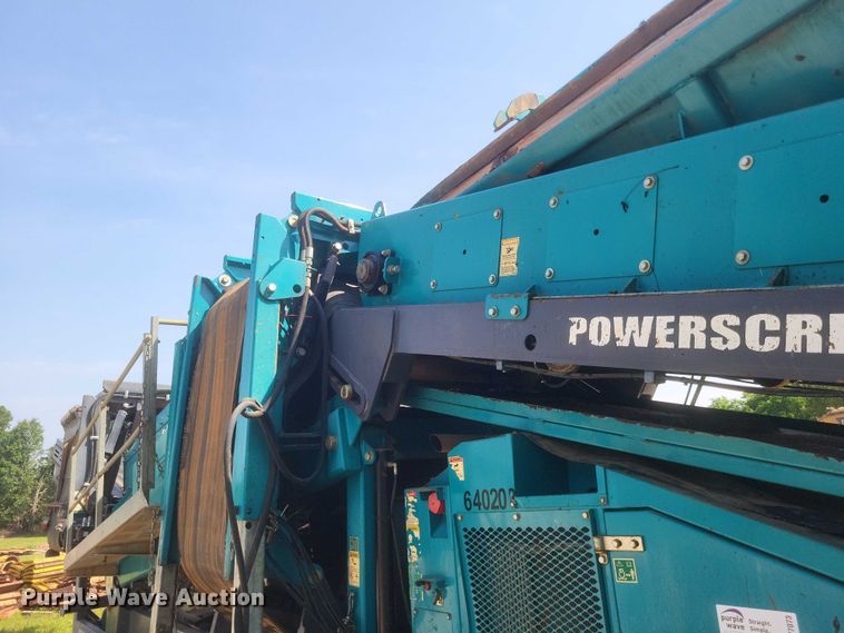 image for item DW7073 2017 Powerscreen Warrior 1800 screening plant