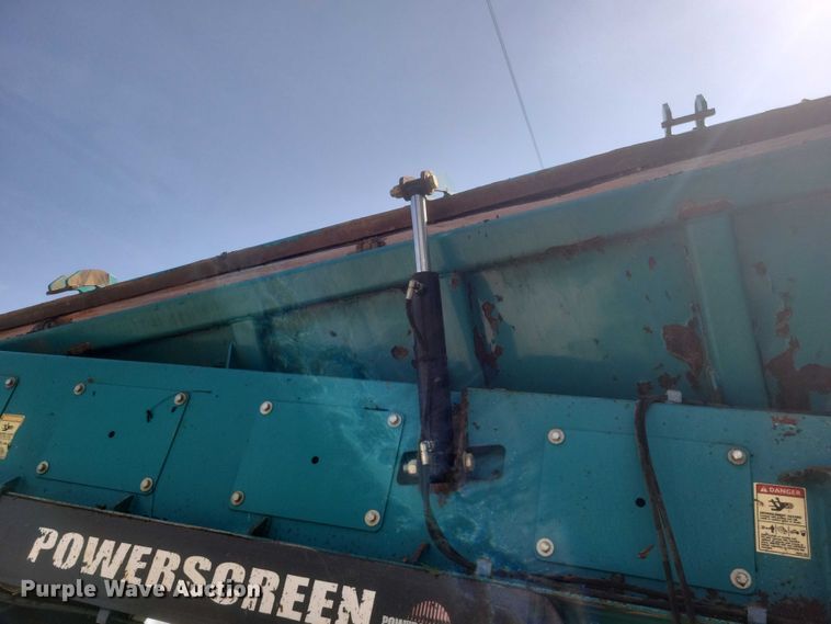 image for item DW7073 2017 Powerscreen Warrior 1800 screening plant
