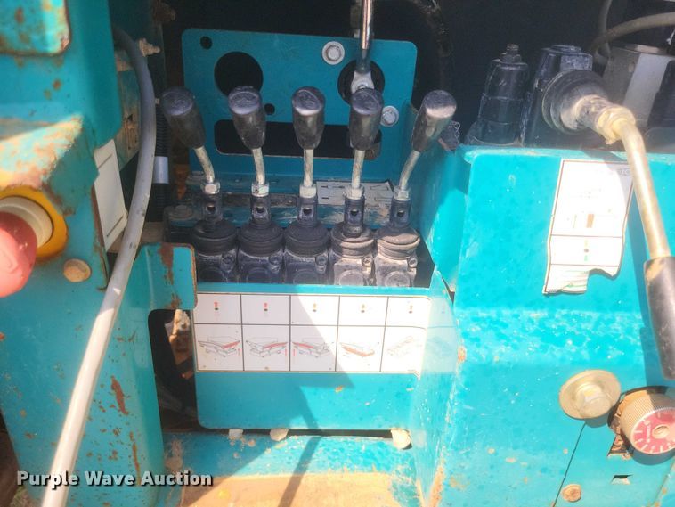 image for item DW7073 2017 Powerscreen Warrior 1800 screening plant