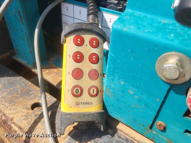 image for item DW7073 2017 Powerscreen Warrior 1800 screening plant