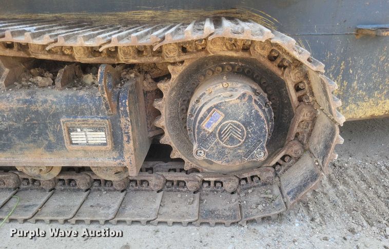 image for item DW7073 2017 Powerscreen Warrior 1800 screening plant