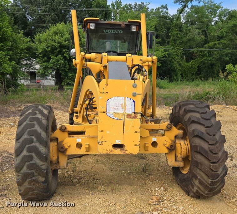 image for item DW7074 2008 Volvo  G930 motor grader