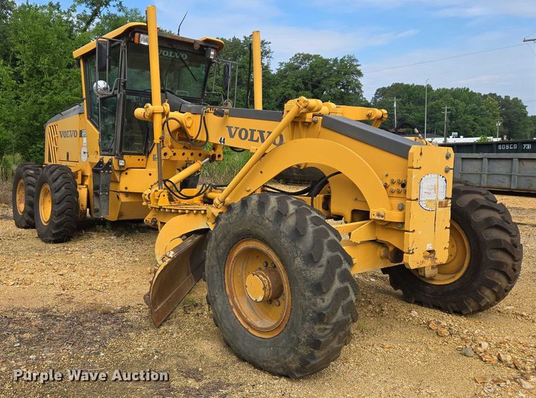 image for item DW7074 2008 Volvo  G930 motor grader