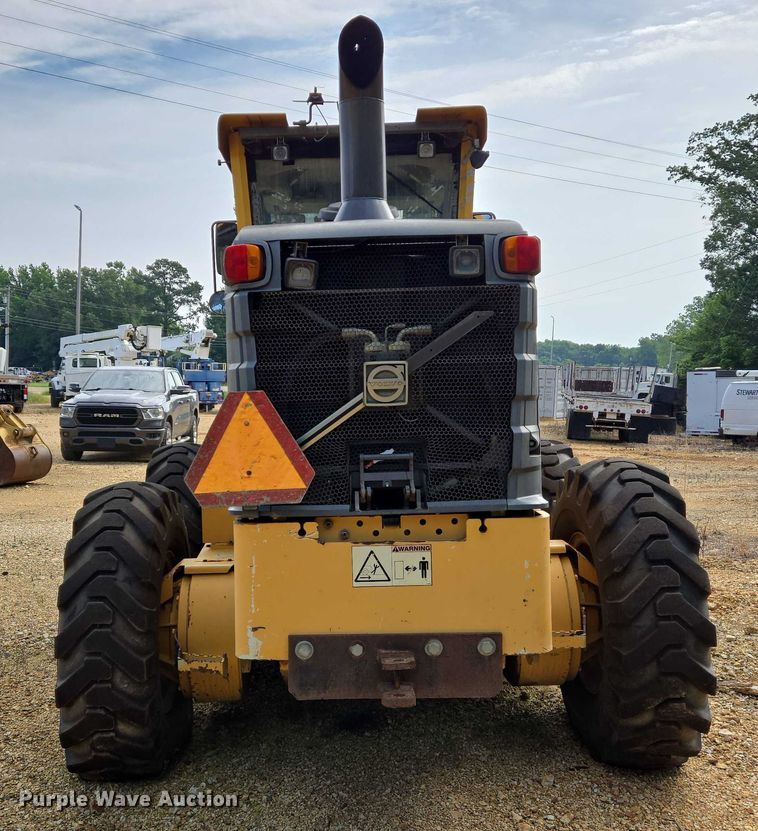 image for item DW7074 2008 Volvo  G930 motor grader